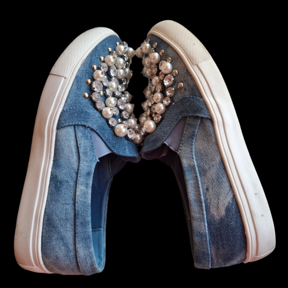 Vigo Fiore Chic-22 Studded Pearl Rhinestone Denim Slip-On Sneaker Women Size 6.5 - Picture 5 of 13